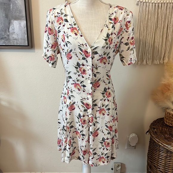 90’s Floral Print Romper by Styleworks/ Pleated Shorts/ Tie Backside/ Size 12 - Picture 1 of 8